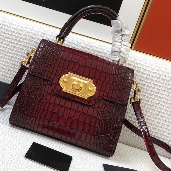crocodile pattern leather messenger bag women crossbody handbag alligator shoulder back handbags package 
crocodile pattern leather messenger bag women crossbody handbag alligator shoulder back handbags package
