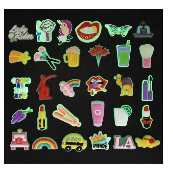cartoon pvc shoe charms shoes buckles glow in dark luminous decoration buckle fit bracelets croc jibz shoes accessories, White;pink
cartoon pvc shoe charms shoes buckles glow in dark luminous decoration buckle fit bracelets croc jibz shoes accessories, White;pink