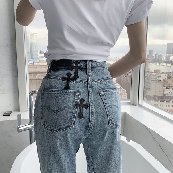 crosin elegant style floor sweeping silver buckle cross leather patchwork horn wide leg women's jeans pants, White;black
crosin elegant style floor sweeping silver buckle cross leather patchwork horn wide leg women's jeans pants, White;black