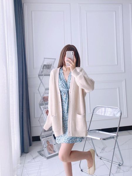 women's knits & tees sweater autumn and winter fashion classic design versatile cardigan mohair coat white
women's knits & tees sweater autumn and winter fashion classic design versatile cardigan mohair coat white