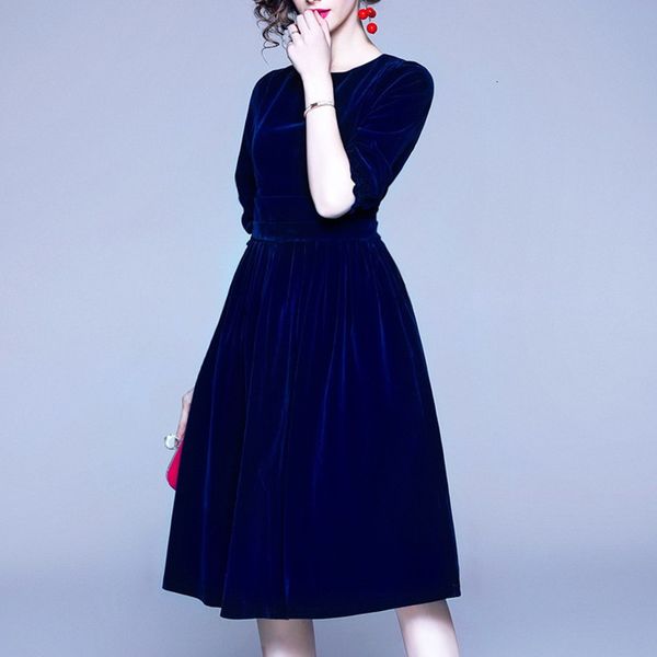 casual dresses women winter elegant embroidery velvet dress female designer cocktail party robe vintage chinese style vestidos eza, Black;gray
casual dresses women winter elegant embroidery velvet dress female designer cocktail party robe vintage chinese style vestidos eza, Black;gray