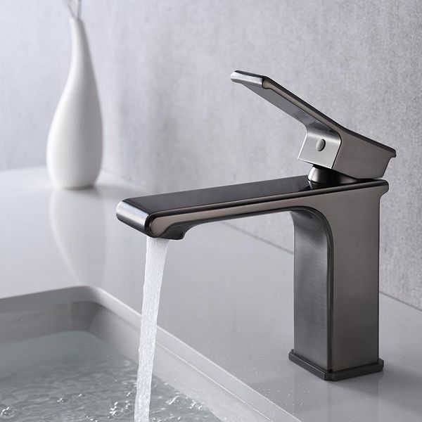 fashion design brass bathroom sink faucet copper basin mixer single hole handle luxury tap faucets
fashion design brass bathroom sink faucet copper basin mixer single hole handle luxury tap faucets