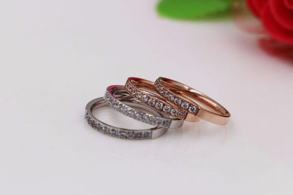 wedding rings fashion brand rose gold color stainless steel crystal love round engagement ring women party gift, Slivery;golden
wedding rings fashion brand rose gold color stainless steel crystal love round engagement ring women party gift, Slivery;golden