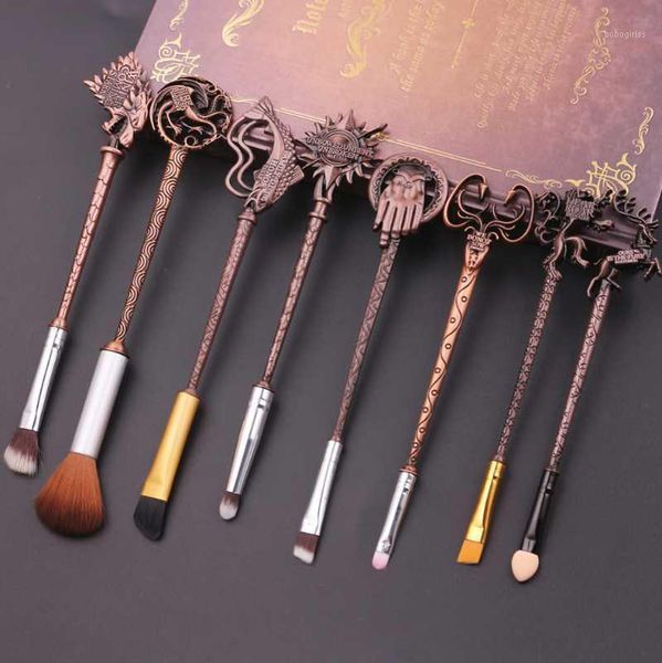 pcs 5 style family crest shape makeup brush set film peripheral metal handle tool girl gift1
pcs 5 style family crest shape makeup brush set film peripheral metal handle tool girl gift1