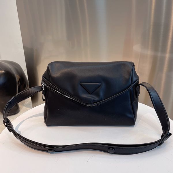 women luxury designer shoulder bag fashion totes bags 4 colors leather cross body womens original handbag
women luxury designer shoulder bag fashion totes bags 4 colors leather cross body womens original handbag
