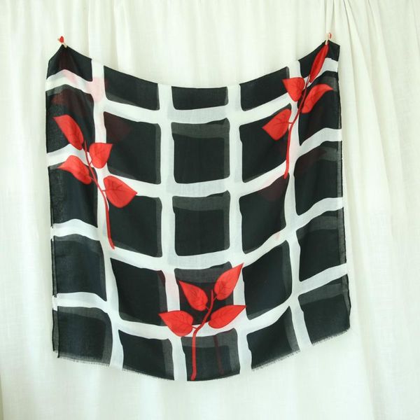winter 2021,cotton plaid scarf,british style,muslim hijab,shawls and scarves,wrap shawl,scarf with leaves,women cape,plaid hijab bandanas, Blue;gray
winter 2021,cotton plaid scarf,british style,muslim hijab,shawls and scarves,wrap shawl,scarf with leaves,women cape,plaid hijab bandanas, Blue;gray