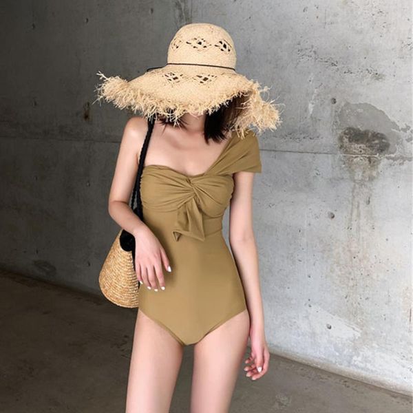 one-piece suits one shoulder piece swimsuit women solid swimwear bandeau monokini pad swim suit pleated trikini bow bathing golden
one-piece suits one shoulder piece swimsuit women solid swimwear bandeau monokini pad swim suit pleated trikini bow bathing golden