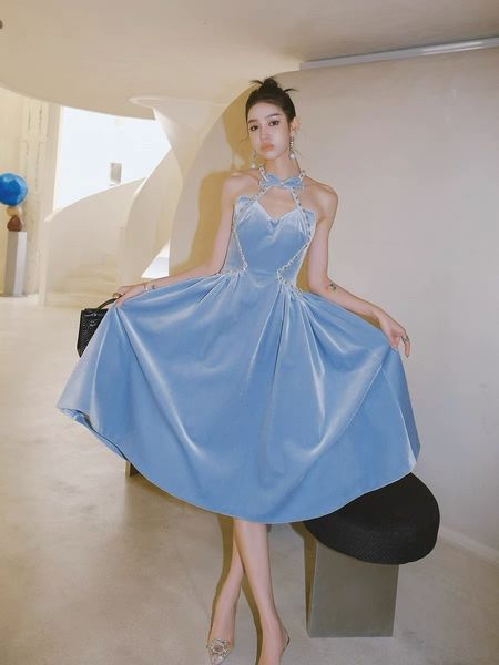 luxury casual dresses (production) 21 mid length skirt solid color temperament high waist thin suspender blue drs, Black;gray
luxury casual dresses (production) 21 mid length skirt solid color temperament high waist thin suspender blue drs, Black;gray