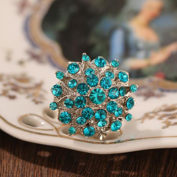 cluster rings vintage bohemian personality jewelry fashion peacock blue crystal ring love, engagement, wedding female accessorie, Golden;silver
cluster rings vintage bohemian personality jewelry fashion peacock blue crystal ring love, engagement, wedding female accessorie, Golden;silver