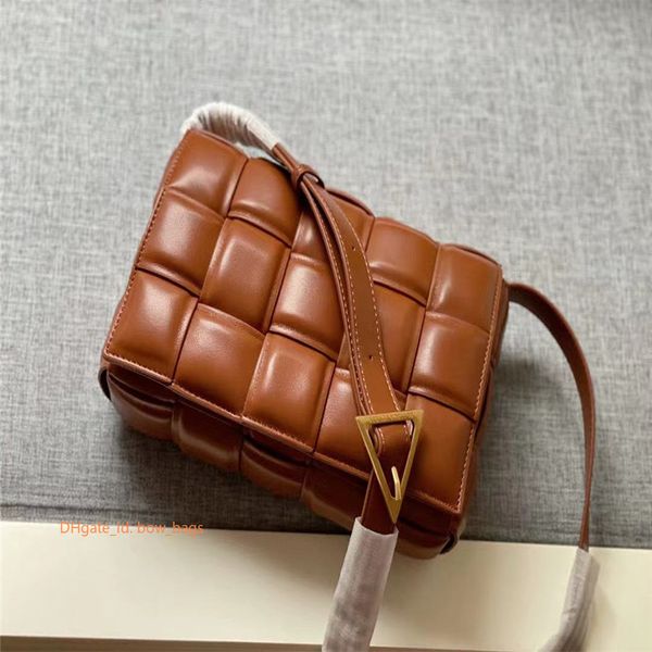 2021 luxury designers lady cowhide patchwork tote braided lattice purses cover coin fashion quilting clutch bags handbags interior compartme, Red;black
2021 luxury designers lady cowhide patchwork tote braided lattice purses cover coin fashion quilting clutch bags handbags interior compartme, Red;black