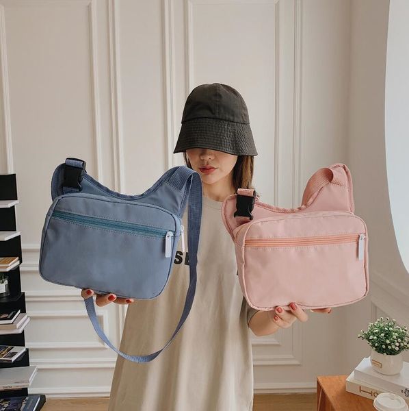 men sling chest bags women's nylon shoulder bag casual male fanny pack girls sports crossbody handbags phone wallet
men sling chest bags women's nylon shoulder bag casual male fanny pack girls sports crossbody handbags phone wallet