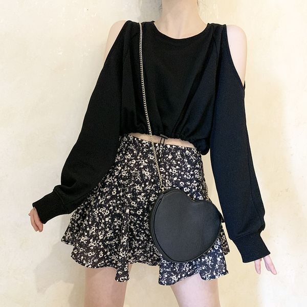harajuku streetwear off shoulder hoodies women black cropped swearshirt gothic vintage clothes kpop female long sleeve pullovers
harajuku streetwear off shoulder hoodies women black cropped swearshirt gothic vintage clothes kpop female long sleeve pullovers