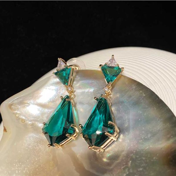 dangle & chandelier irregular rhombus green crystal zircon earrings with large, Silver
dangle & chandelier irregular rhombus green crystal zircon earrings with large, Silver