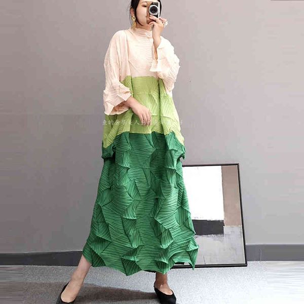 casual dresses summer french color matching women's dress miyak fold fashion large size was thin and gentle wind goddess fan 98 xp, Black;gray
casual dresses summer french color matching women's dress miyak fold fashion large size was thin and gentle wind goddess fan 98 xp, Black;gray