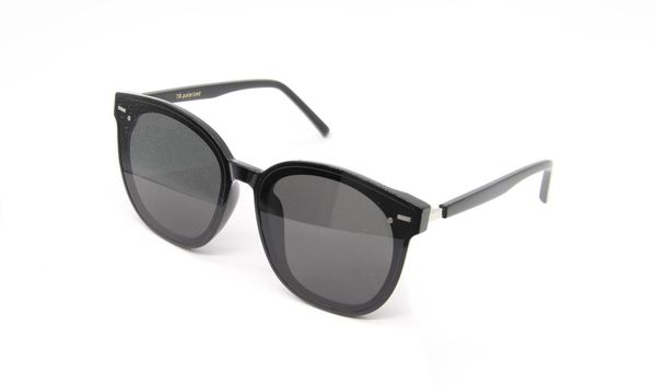 sunglasses fashion vintage round tr polarized big frame men women dark glasses, White;black
sunglasses fashion vintage round tr polarized big frame men women dark glasses, White;black
