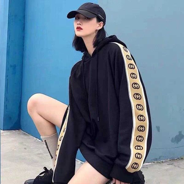 european and american style autumn and winter new fashion brand couples sweater fleece reflective pullover hooded sweater for men and wo, Black
european and american style autumn and winter new fashion brand couples sweater fleece reflective pullover hooded sweater for men and wo, Black