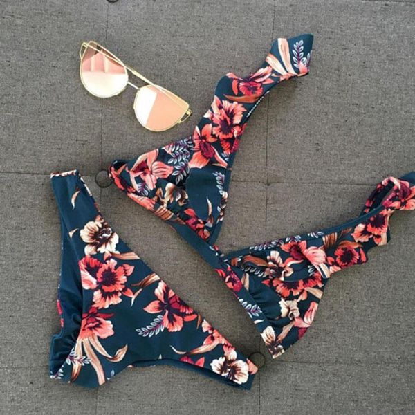 women's swimwear women push-up padded bikini 2021 retro swimsuit print girls summer beachwear female bathing suit swimming biquini, White;black
women's swimwear women push-up padded bikini 2021 retro swimsuit print girls summer beachwear female bathing suit swimming biquini, White;black