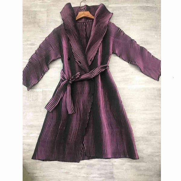 coats fashion alternative personality unique thin fold gradient dust coat, Tan;black
coats fashion alternative personality unique thin fold gradient dust coat, Tan;black