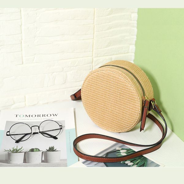 handbag 2021 round cake bag women's holiday straw beach sweet portable one shoulder messenger
handbag 2021 round cake bag women's holiday straw beach sweet portable one shoulder messenger