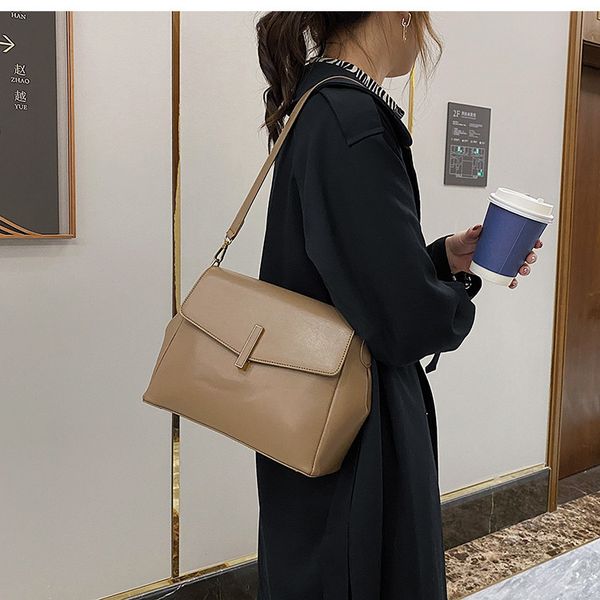 luxury women's handbags fashion pu leather shoulder bag designer famous solid color ladies crossbody two hand bags
luxury women's handbags fashion pu leather shoulder bag designer famous solid color ladies crossbody two hand bags