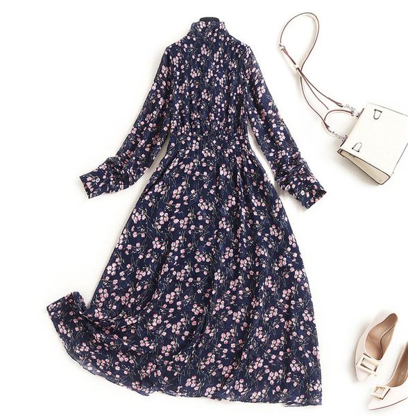 elegant floral collar chiffon impression girly designers spring clothes femme bathrobe beach dress, Black;gray
elegant floral collar chiffon impression girly designers spring clothes femme bathrobe beach dress, Black;gray