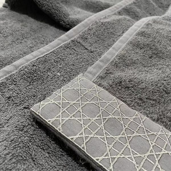 luxury signage bath towel set rattan check embroidery pattern 3-piece set linen cotton material for home outdoor travel and beach vacation f
luxury signage bath towel set rattan check embroidery pattern 3-piece set linen cotton material for home outdoor travel and beach vacation f