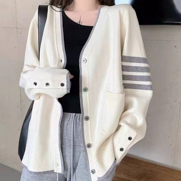 high version 2021 autumn new fashion simple loose casual stripe korean age reducing knitted couple cardigan, White
high version 2021 autumn new fashion simple loose casual stripe korean age reducing knitted couple cardigan, White
