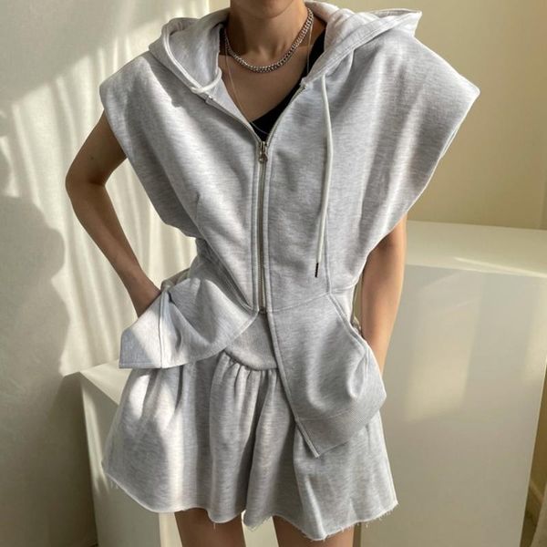 two pcs set korea all-match zipper flying sleeve hooded sweater jacket + high waist frayed casual pants shorts women women's tracksuits, Gray
two pcs set korea all-match zipper flying sleeve hooded sweater jacket + high waist frayed casual pants shorts women women's tracksuits, Gray