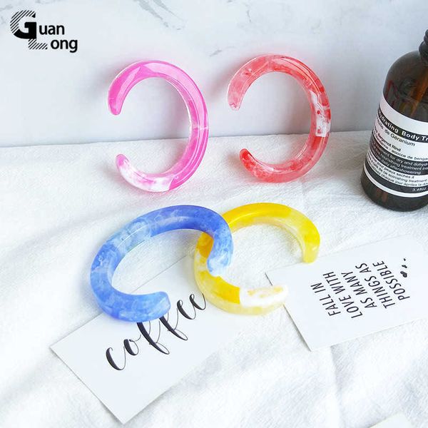 guanlong vintage resin cuff open bracelet and bangles for women 2019 fashion jewelry geometric grain acrylic charm bangle girls q0719, Black
guanlong vintage resin cuff open bracelet and bangles for women 2019 fashion jewelry geometric grain acrylic charm bangle girls q0719, Black