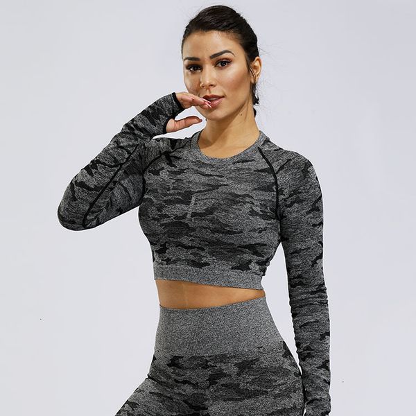 Seamless Fitness Yoga Suit Women's Long Sleeve Camouflage Jacquard Tight Sports Top Hollowed Out for Quick Drying and Ventilation, Gray
Seamless Fitness Yoga Suit Women's Long Sleeve Camouflage Jacquard Tight Sports Top Hollowed Out for Quick Drying and Ventilation, Gray