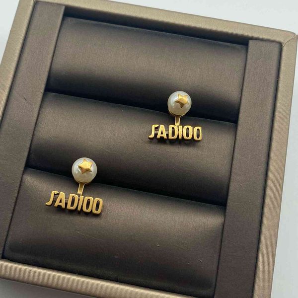 new brass love star pearl small earrings fashion simple letter earrings female, Golden
new brass love star pearl small earrings fashion simple letter earrings female, Golden