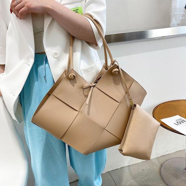evening bags luxury designer ladies tote bag 2021 fashion pu leather women's handbag vintage shoulder messenger composite drop
evening bags luxury designer ladies tote bag 2021 fashion pu leather women's handbag vintage shoulder messenger composite drop