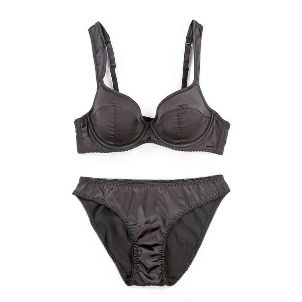 bra set 1610 lingerie satin face thin cotton suit, Red;black
bra set 1610 lingerie satin face thin cotton suit, Red;black