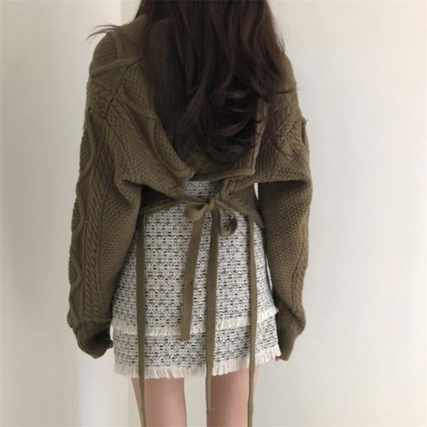 autumn winter crop sweater women loose korean v neck short pullover ladies back bandage knitted vintage pull sweaters 210525, White;black
autumn winter crop sweater women loose korean v neck short pullover ladies back bandage knitted vintage pull sweaters 210525, White;black