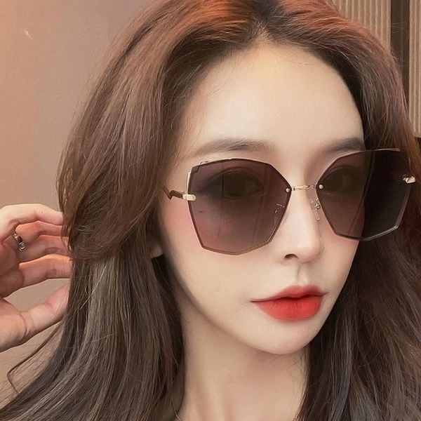 sunglasses random cateye women brand luxury gradient mirror glass cat eye metals frame glasses shadow uv400 eyewear, White;black
sunglasses random cateye women brand luxury gradient mirror glass cat eye metals frame glasses shadow uv400 eyewear, White;black