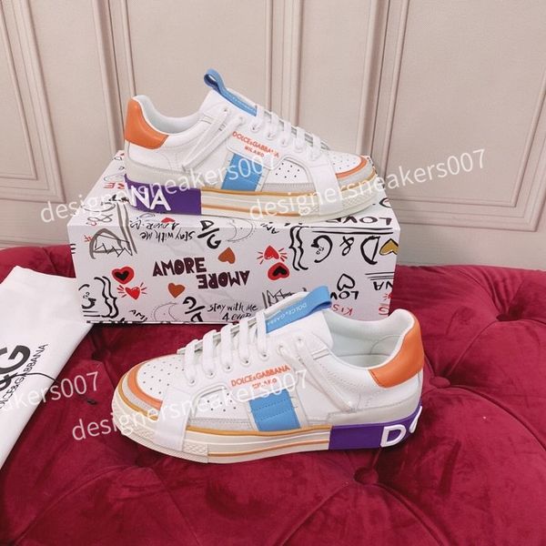 2022 triple s mens womens casual shoes colorful white black blue low make old combination boots sports size eur 35-45
2022 triple s mens womens casual shoes colorful white black blue low make old combination boots sports size eur 35-45