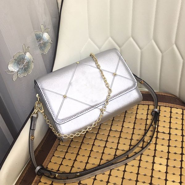 ladies rivet crossbody bag shoulder sling bags thread leather chains pouch flap geometric stud lines cowhide handbag female wallet silver co
ladies rivet crossbody bag shoulder sling bags thread leather chains pouch flap geometric stud lines cowhide handbag female wallet silver co