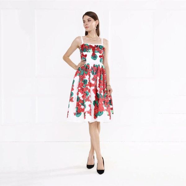 casual dresses designer party women's high street fashion flower printed appliques diamond holiday resort strap vestidos, Black;gray
casual dresses designer party women's high street fashion flower printed appliques diamond holiday resort strap vestidos, Black;gray