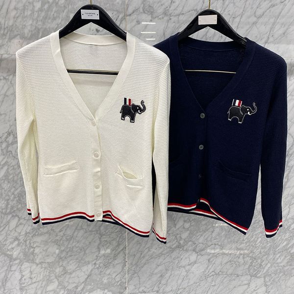 2021 early autumn tb elephant embroidery hem color stripe wool knitted cardigan, White;black
2021 early autumn tb elephant embroidery hem color stripe wool knitted cardigan, White;black