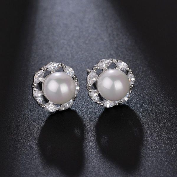 stud idestiny flower design simulated pearl fashion designer earrings for girls cz earings jewelery bijoux gift, Golden;silver
stud idestiny flower design simulated pearl fashion designer earrings for girls cz earings jewelery bijoux gift, Golden;silver