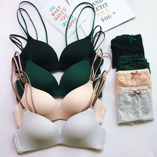 wind girl's beautiful back no steel ring gathering bra thick live underwear suit, Red;black
wind girl's beautiful back no steel ring gathering bra thick live underwear suit, Red;black