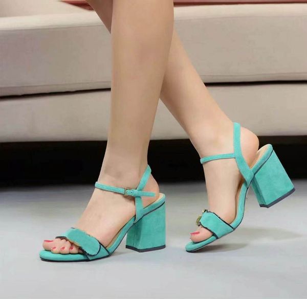 2021 girls fashion luxury short heel sandals shoe office girl summer holiday soft leather thick sandal strap open toe lady design big size 4, Black
2021 girls fashion luxury short heel sandals shoe office girl summer holiday soft leather thick sandal strap open toe lady design big size 4, Black