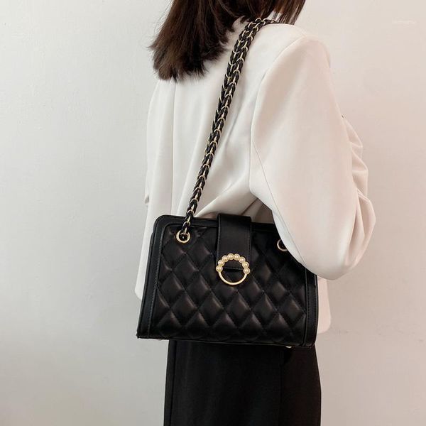 evening bags fashion rhombic chain armpit bag women's style 2021 all-match single shoulder messenger texture simple small square1
evening bags fashion rhombic chain armpit bag women's style 2021 all-match single shoulder messenger texture simple small square1