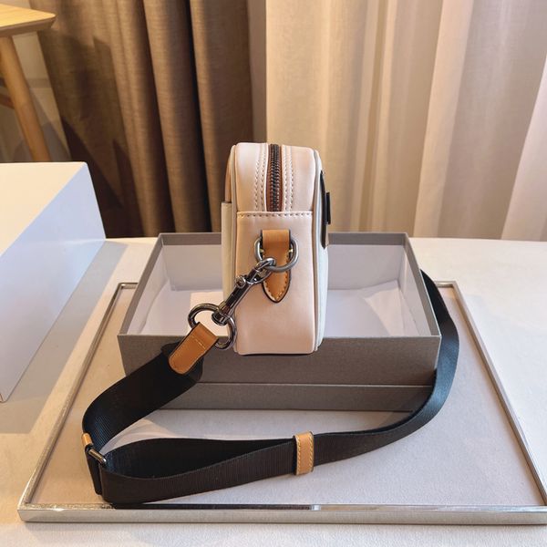 luxury shoulder bags cross body camera purse handbags totes designer crossbody bag high-quality nylon wallet with exquisite packaging and or
luxury shoulder bags cross body camera purse handbags totes designer crossbody bag high-quality nylon wallet with exquisite packaging and or