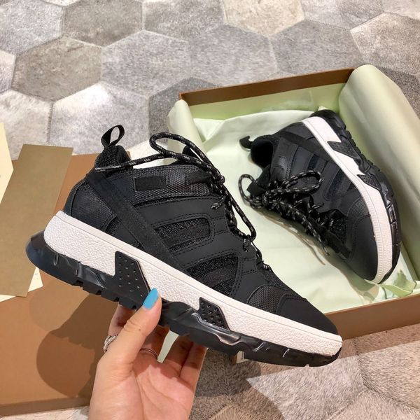 2021 designer mesh and velvet league sports casual shoes, stylish, comfortable breathable size 35-40, Black
2021 designer mesh and velvet league sports casual shoes, stylish, comfortable breathable size 35-40, Black
