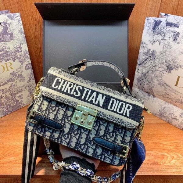 d di collection 2021 casual and fashionable hand-held cross carry small fragrance shoulder bag women's zly zly
d di collection 2021 casual and fashionable hand-held cross carry small fragrance shoulder bag women's zly zly