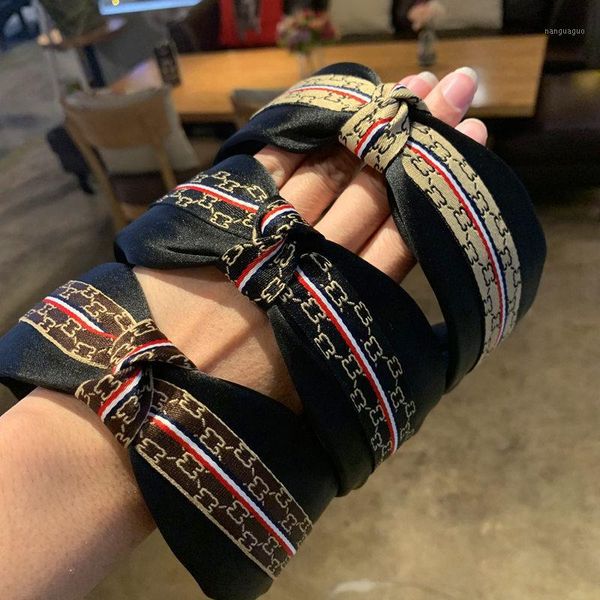 36pcs/lot diy simple multi printing contrast color wide head bands tie knot headbands hair styling tools accessory ha12721, Brown
36pcs/lot diy simple multi printing contrast color wide head bands tie knot headbands hair styling tools accessory ha12721, Brown