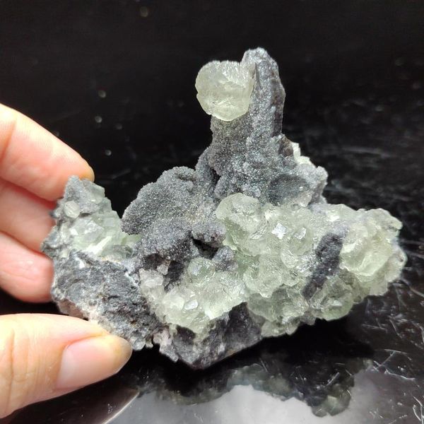 decorative objects & figurines 31.2-139.8gnatural light green fluorescent crystal home decoration mineral specimen aura meditation round pul
decorative objects & figurines 31.2-139.8gnatural light green fluorescent crystal home decoration mineral specimen aura meditation round pul