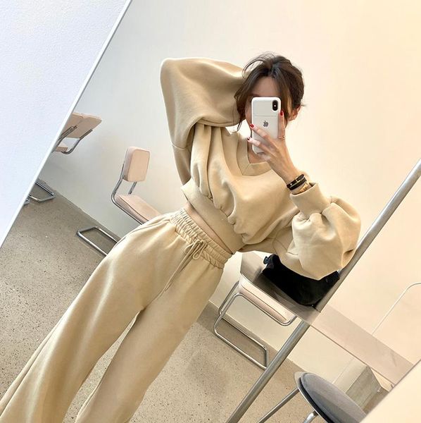 women's two piece pants plus velvet thickened casual suit women loose v-neck lantern sleeve sweatshirt+elastic high waist wide leg, White
women's two piece pants plus velvet thickened casual suit women loose v-neck lantern sleeve sweatshirt+elastic high waist wide leg, White
