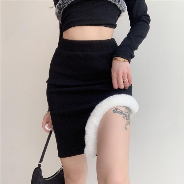 skirts feathers patched mini elastic high waisted short 2021 retro y2k black knitted women korean style
skirts feathers patched mini elastic high waisted short 2021 retro y2k black knitted women korean style